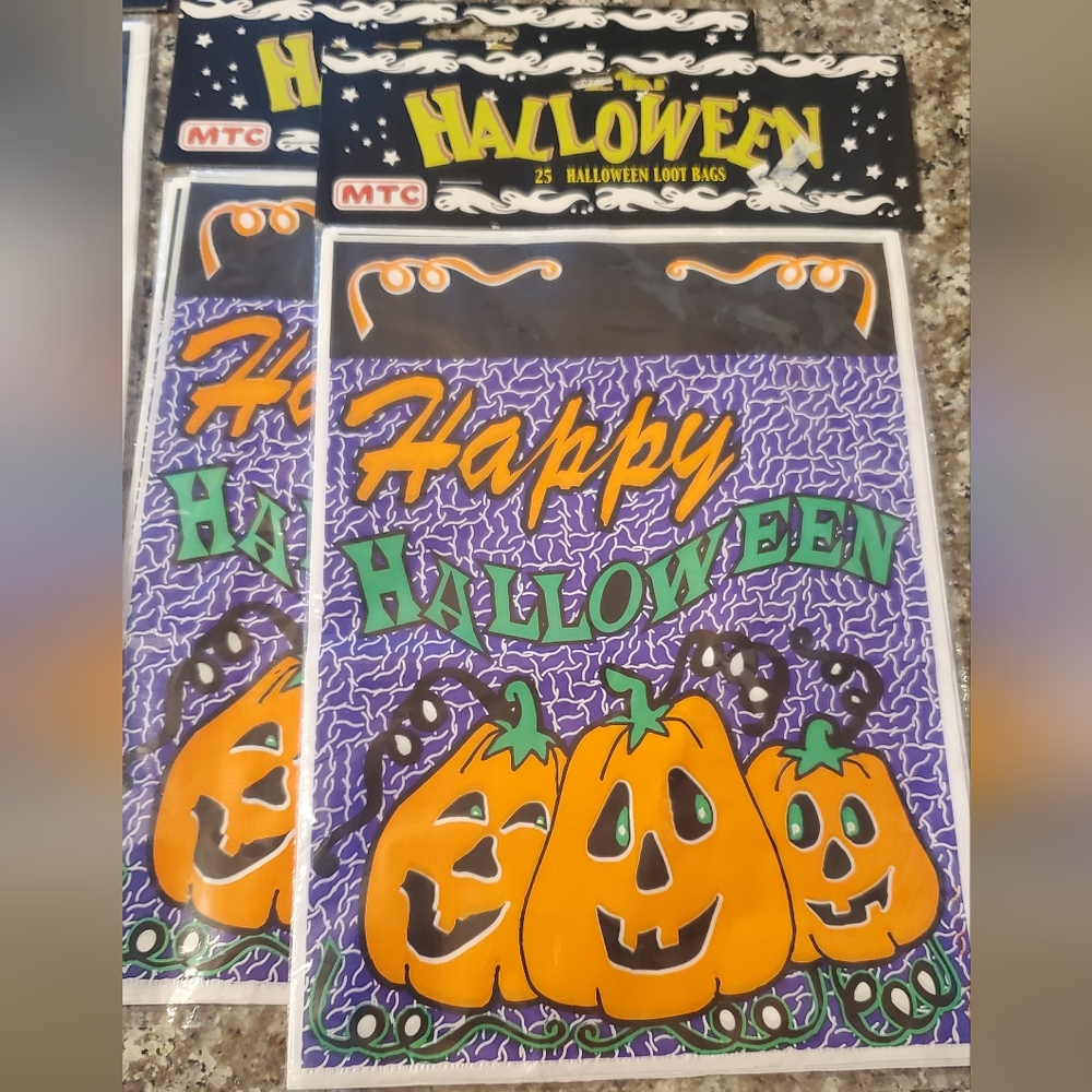 Vintage Halloween Candy Bags - Picture 2 of 3